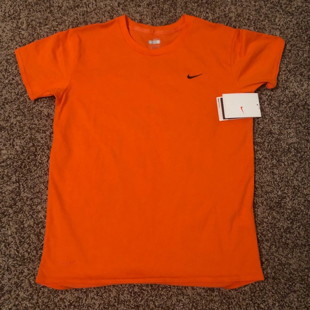 Women’s Nike T-shirt Size S